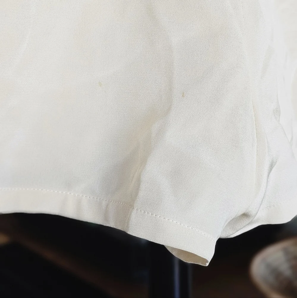 Reformation VTG Ivory Silk High-Waist Trouser Shorts - Picture 7 of 9